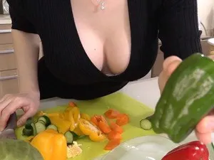 Anh thanh niên trúng số qua sửa điện giúp cô chuối xóm