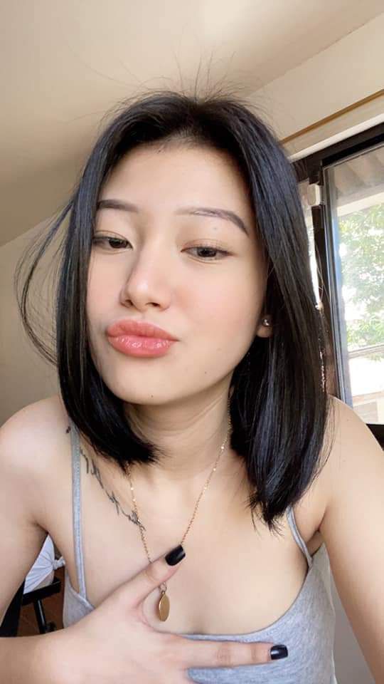 Chỉnh hình Đức với chị em cùng cha khác mẹ