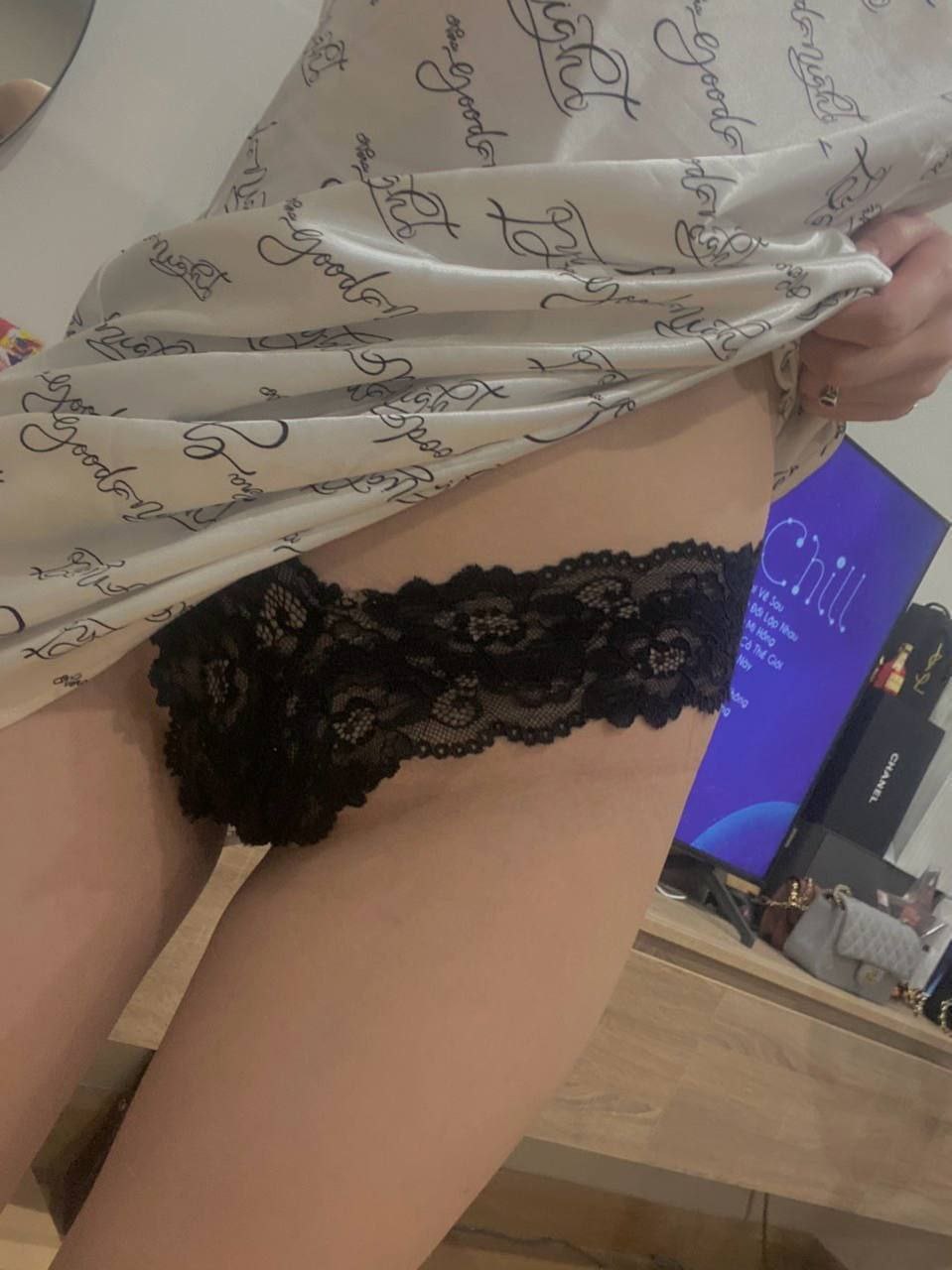 Nhút nhát chuyện tình dục, thanh niên nhờ cô bạn thân giúp đỡ